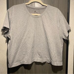 All in motion size Large light grey tee